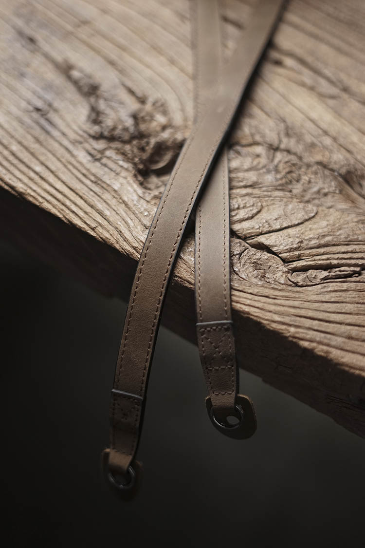 Camera Khoác Vai BeltHandmade  - đánh giá và giá Camera Strap Leather