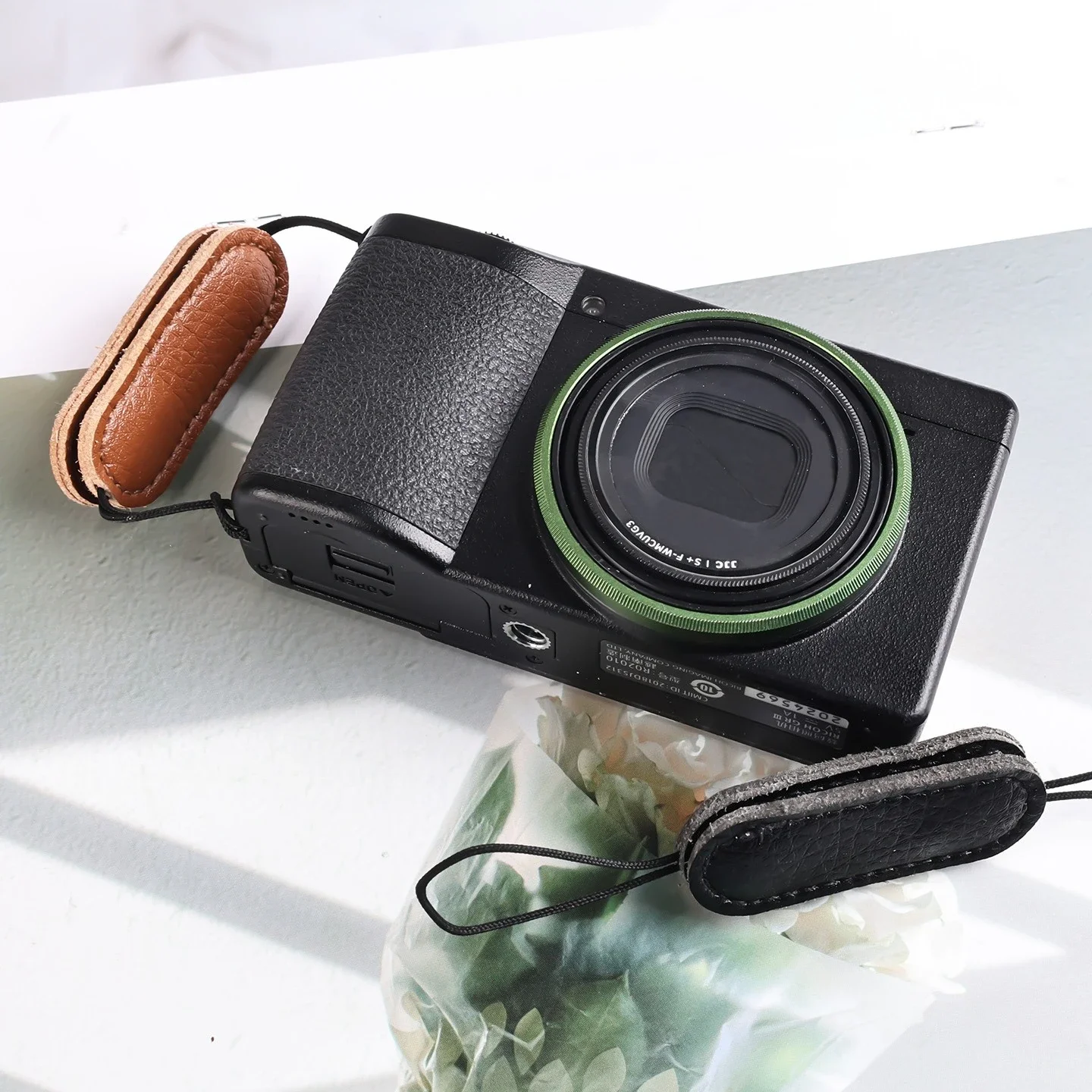 Genuine Leather Camera Finger  - đánh giá và giá Camera Strap Leather